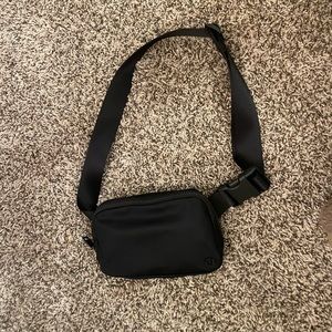 Lululemon belt bag